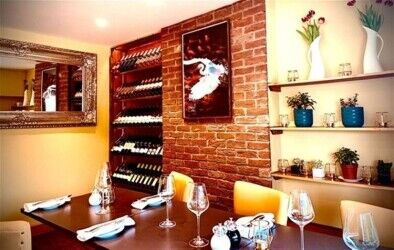 RESTAURANT & BAR affluent village locality close RICKMANSWORTH Photo 2