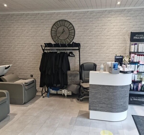 Reduced Price Hair and Beauty Salon Photo 2