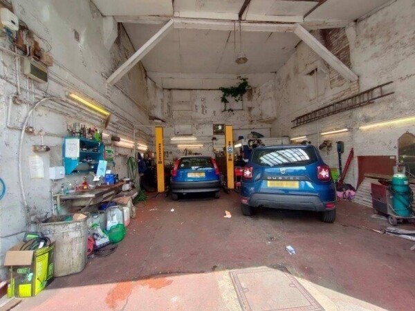 Leasehold Repair & Service Garage in St Leonards Photo 2