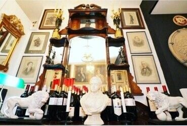 Restaurant & Bar lease for sale in Central London, W1T. Premium £225k. No time wasters please