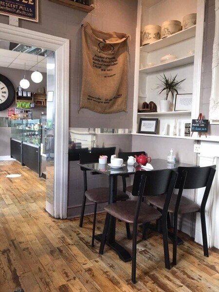 FANTASTIC OPPORTUNITY - FULLY REFURBISHED LICENSED 25 SEATER CAFÉ - ETON, BERKSHIRE Photo 2