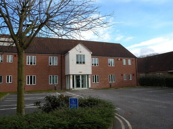 FORMER 100 BED MENTAL HEALTH HOSPITAL IN PLOT CIRCA 8 ACRES Photo 2