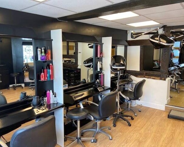Established Hair Salon Knowle Solihull West Midlands Photo 2