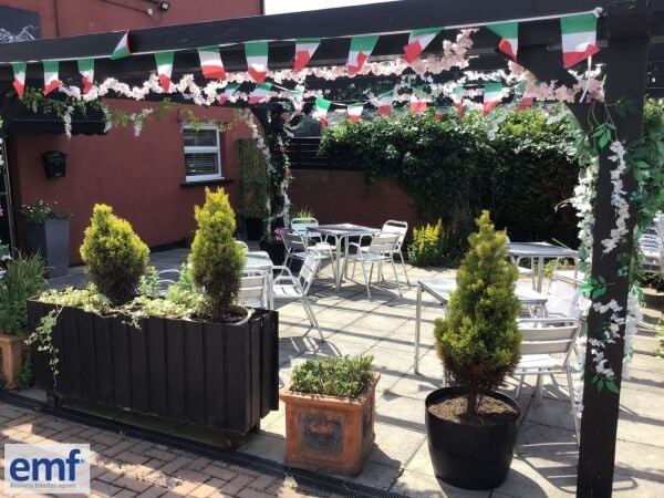 PRICE REDUCED: STRONG SALES RESTAURANT WITH AIRBNB FLAT INCOME, VALE OF GLAMORGAN Photo 2