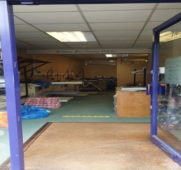Well established Ironing/Dry Cleaning business for sale Photo 2