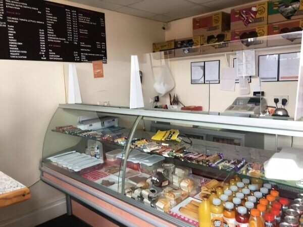 A Superb Cob Shop in New Ollerton, north Nottinghamshire 'For Sale'. Photo 2