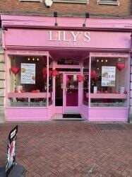 Dessert shop and Ice cream parlour for sale