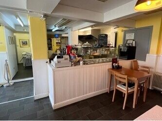 World Famous 30 Cover Class 3 Hot Food Cafe Ref 1732 Photo 2