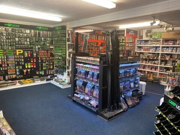 LARGE RETAIL OUTLET FOR ANGLING AND SHOOTING SPORT EQUIPMENT Photo 2