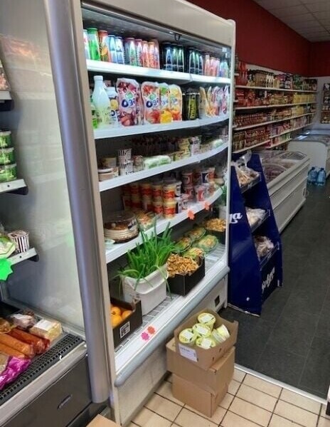 Licensed Retailer of Imported Food & Drink Rugby Photo 2
