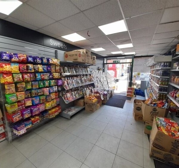 Off License & Convenience For Sale in Castleford Photo 2