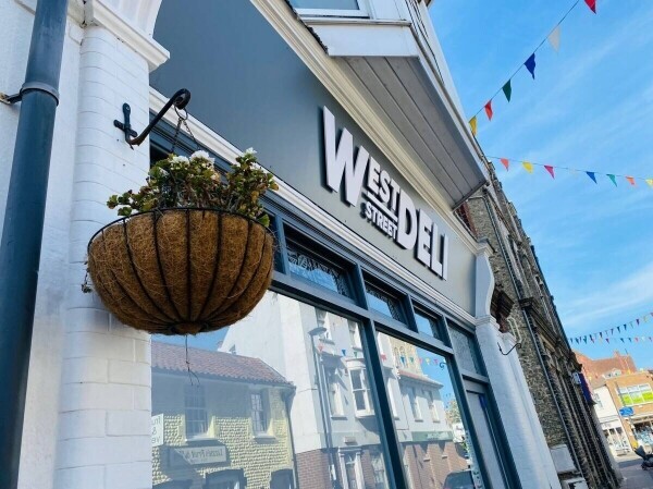 Vibrant Deli ideally situated in The East of England’s hidden gem holiday hotspot Cromer Photo 3