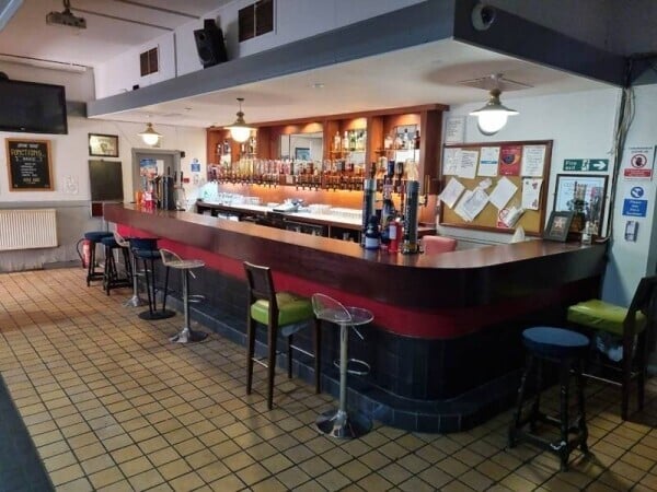Established community public house, close to all amenities within housing estate in Motherwell