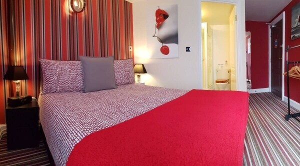 LICENSED BOUTIQUE HOTEL, BAR & RESTAURANT FOR SALE IN NOTTINGHAM CITY CENTRE Photo 3