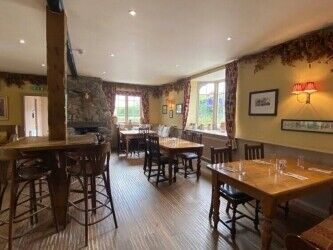 WILTSHIRE - DESTINATION VILLAGE FREEHOUSE Photo 2