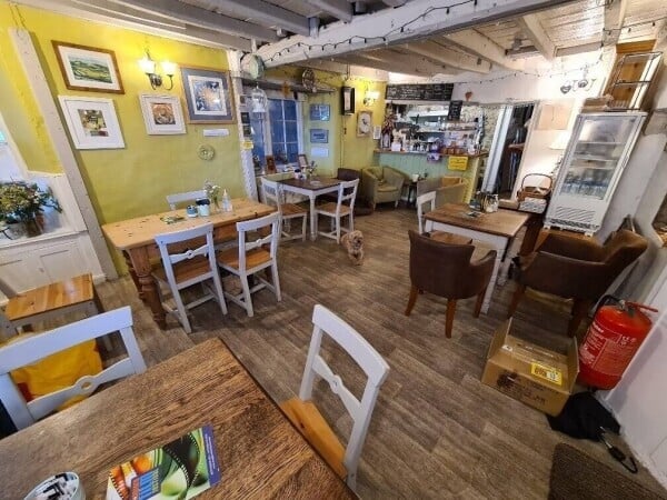 Character Café & Tearoom With Accommodation In Chagford, Devon Photo 2