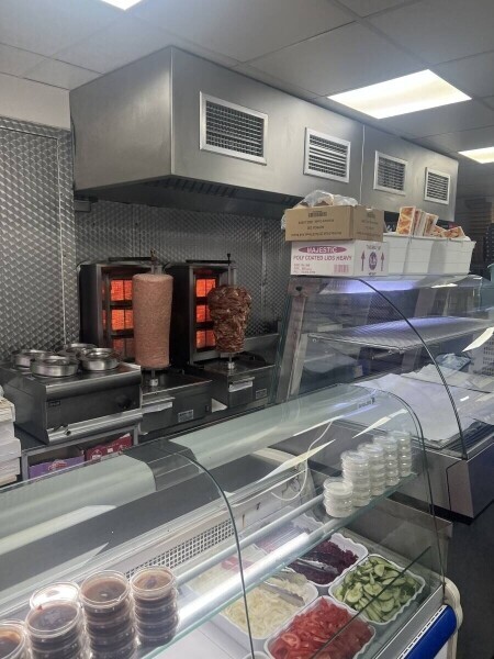 Take away fish and chips - pizza - kebab shop located in Feltham Photo 1