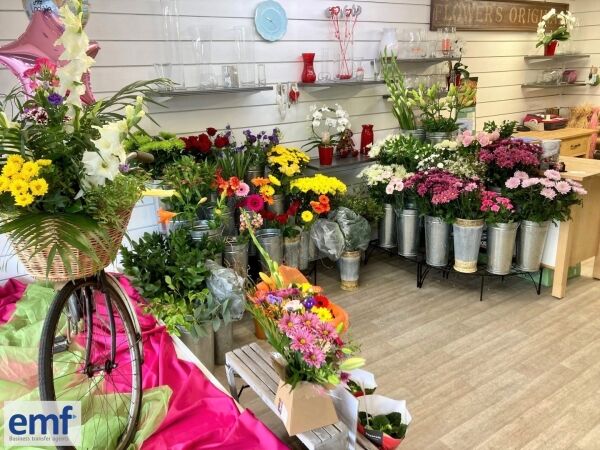 FLORISTS Photo 2
