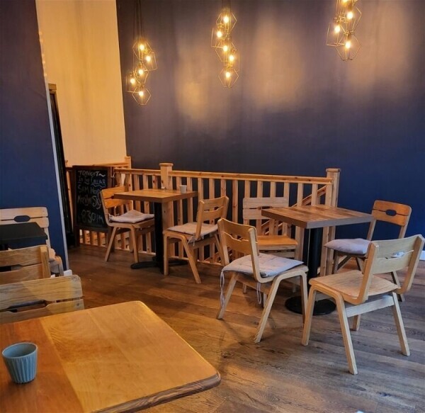 Centrally Located Popular Wine Bar and Venue in the Heart of Dover Photo 2