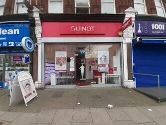 Beauty Salon NW London immaculate move in ready
