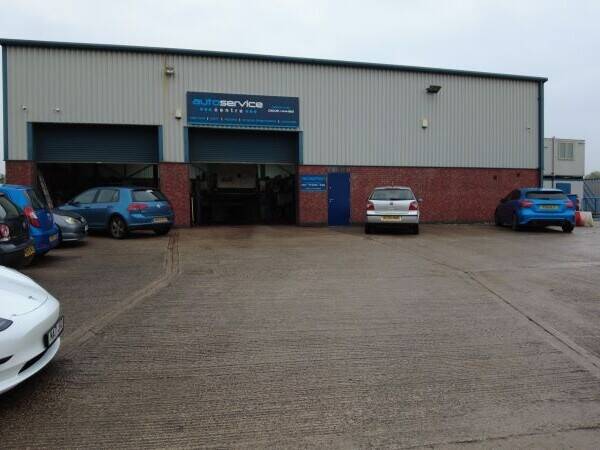 Motor Service Centre For Sale Northwich Cheshire Photo 2
