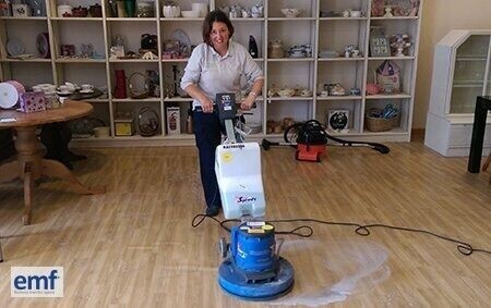 DOMESTIC & COMMERCIAL CONTRACT CLEANING Photo 2