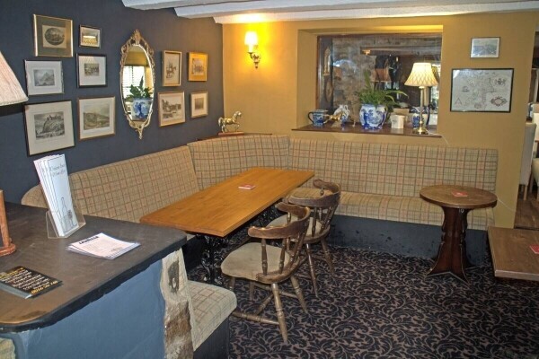 GWYNEDD - POPULAR BAR/RESTAURANT IN POPULAR BAYSIDE VILLAGE Photo 2