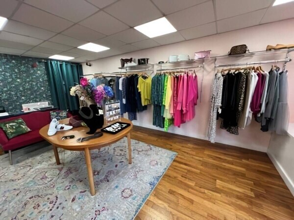 A Ladies Clothing Boutique retailing independent Italian brands in Bingham, Nottinghamshire. Photo 2