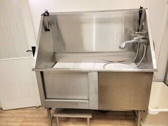 DOG GROOMING BUSINESS FOR SALE, Henfield, West Sussex