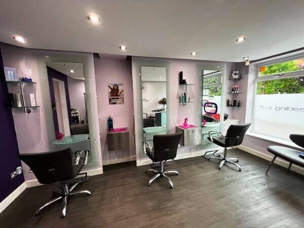 A Top Quality Hair Salon, the sought after village of Radcliffe-on-Trent, Nottinghamshire. For Sale.