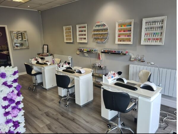 Highly Rated Nail & Beauty Salon In Paisley For Sale Photo 2