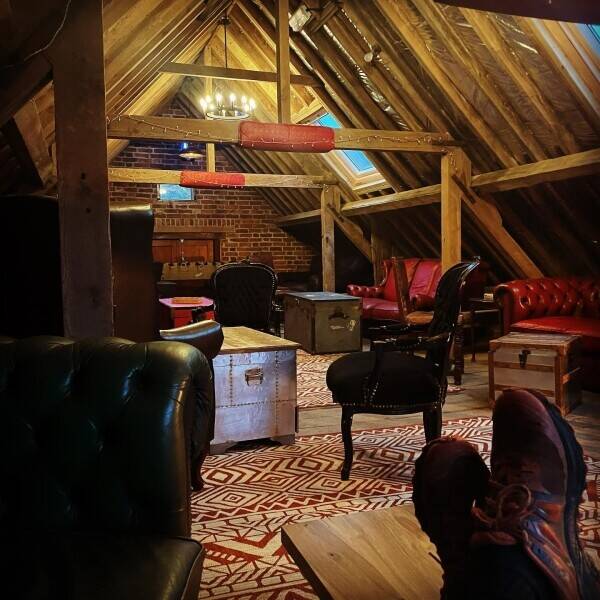 Award Winning Trail Head Brewery and Tap House Located in the Surrey Hills Photo 2