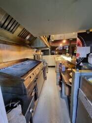 Leasehold Pizza and grilled chicken shop with 3-bed flat