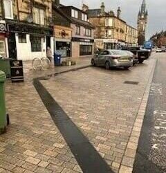 SHOP for sale - BUSY Road Junction - BUSINESS  AREA  +  RESIDENTIAL HEART -
