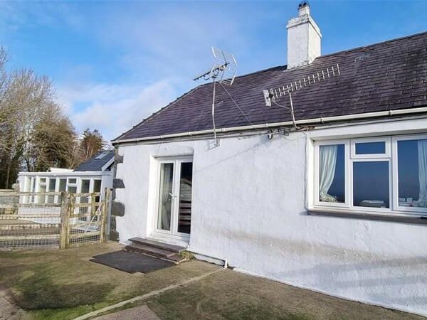 Under Offer: Recently Closed Licensed Boarding Kennels - Gwynedd Photo 2