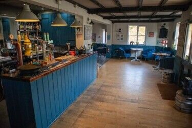 EAST SUSSEX - ROADSIDE PUB WITH AMPLE OUTSIDE TRADE SPACE FOR SALE Photo 2