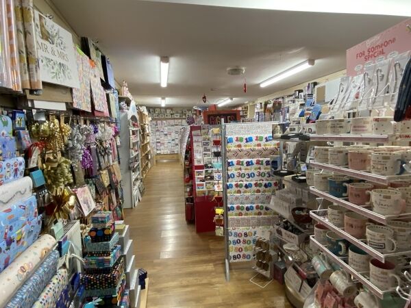New Price! Card & Gift Shop (Leasehold) Photo 2