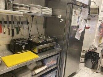 Coffe shop/Restaurant/Alcohol license + 1 bed flat/Turnpinke lane Coffe shop/Restaurant/Alcohol license + 1 bed flat/Turnpinke lane