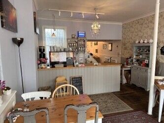SUCCESSFUL TEA ROOMS  LOCATED IN PICTURESQUE VILLAGE  OF LINDFIELD, SUSSEX Photo 2