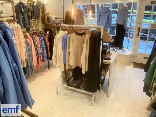 LADIES FASHION BOUTIQUE Photo 2