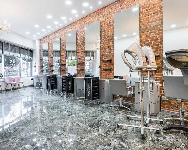 REFURBISHED 1,500 SQ.FT RETAIL “E” LICENCE PREMISES (2300) Photo 2