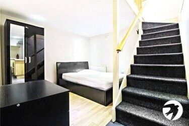 Landlord rental flats business