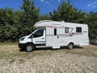 Motorhome hire easy to run from home, heavily booked for the season Motorhome hire easy to run from home, heavily booked for the season