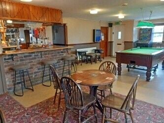 SHROPSHIRE -  WELL APPOINTED TRADITIONAL VILLAGE PUB