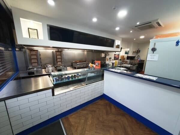 FULLY REFURBISHED KEBAB SHOP & TAKEAWAY WITH A3 & A5 LICENCE (2300) Photo 2