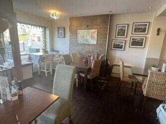 Stunning 45 Cover Class 3 Hot Food Café in Excellent Condition Alcohol Licence in Great Location