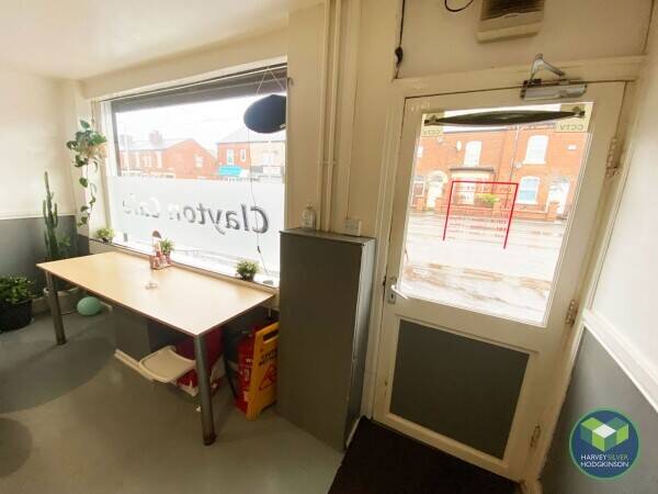 CAFE : CLAYTON : Photo 2