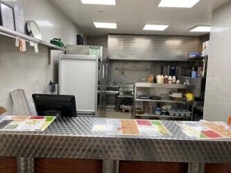 Burger and peri chicken takeaway for sale