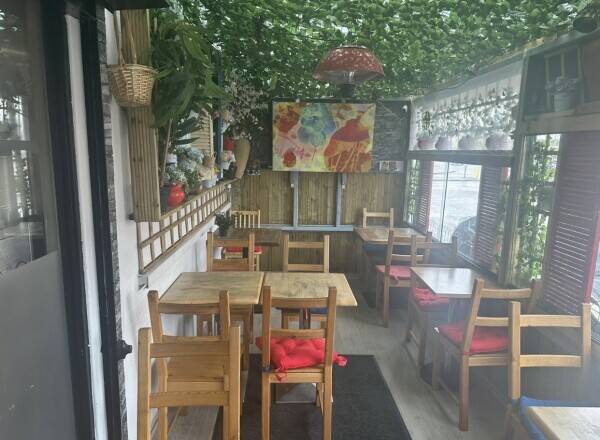 Lebanese Restaurant FOR SALE IN PARK ROYAL Photo 3