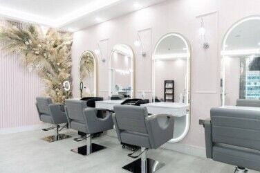 Popular Hair & Beauty Salon in Nine Elms/Battersea Power Station